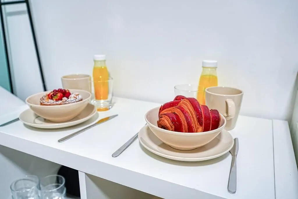 Appartement Studio Proche Wagram - Gourgaud - II Parijs